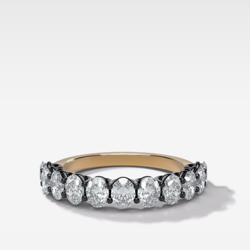 4.BlackenedPetiteSharedProngWeddingBandwithOvalDiamonds Yellow